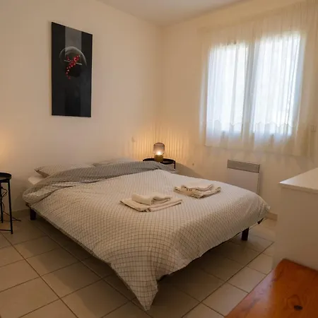 Villa T4 Climatisee Avec Piscine Privee Vias