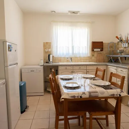 T4 Climatisee Avec Piscine Privee Villa