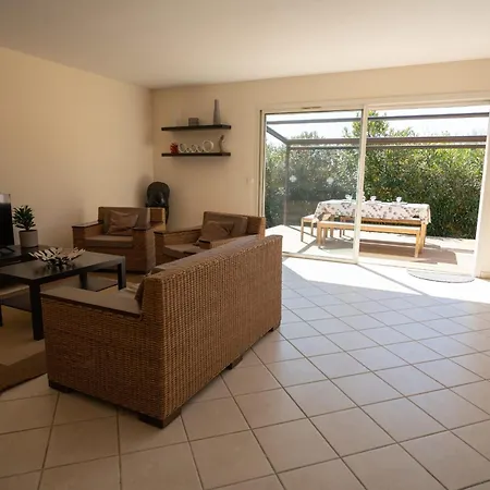 T4 Climatisee Avec Piscine Privee Villa Vias