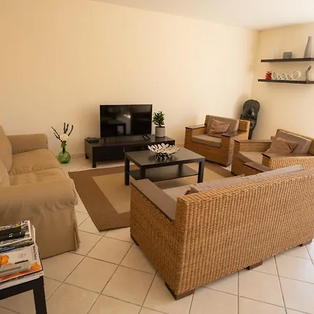 T4 Climatisee Avec Piscine Privee Villa Vias